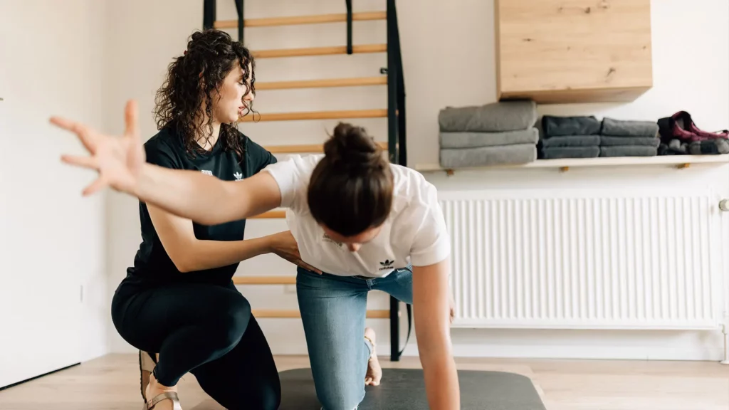 EM-Physio Physiotherapie Behandlung Krankengymnastik